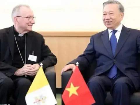 Tổng Bí thư, Chủ tịch nước Tô Lâm gặp Thủ tướng Vatican