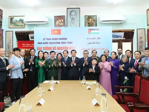 Trao Huân chương của Nhà nước Palestine truy tặng Đại tướng Võ Nguyên Giáp