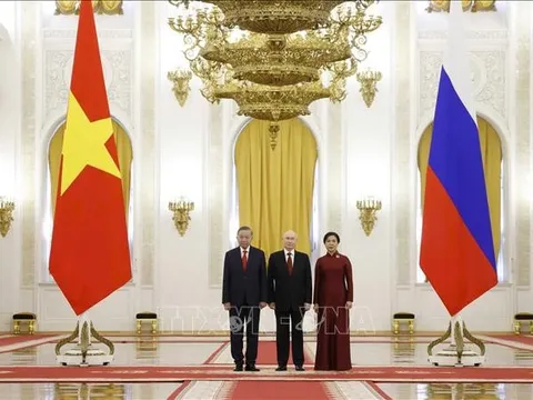 Tổng thống Liên bang Nga Vladimir Putin chủ trì Lễ đón Tổng Bí thư, Chủ tịch nước Tô Lâm